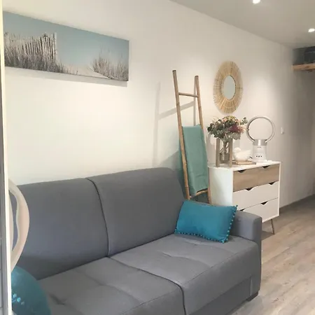 Petit Nid Douillet * 阿格德